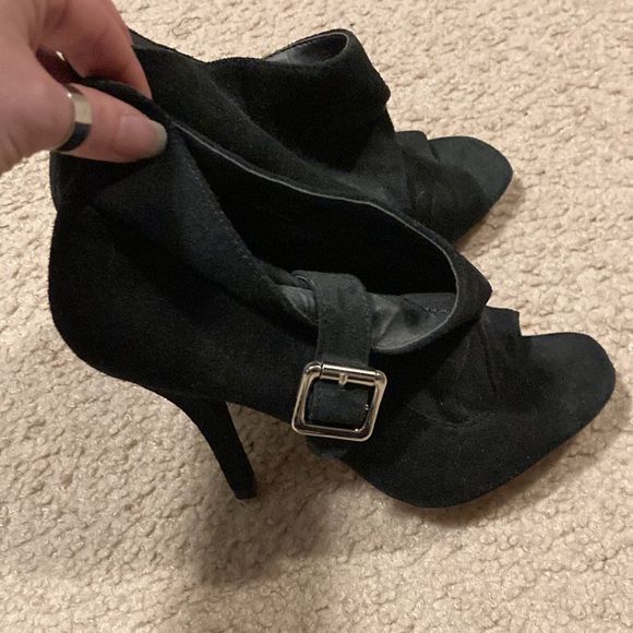 ASO Jenny Humphrey Steve Madden heels - Picture 4 of 6